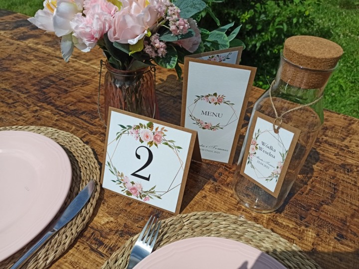 Numery stołów na ślub róże wesele dodatki 