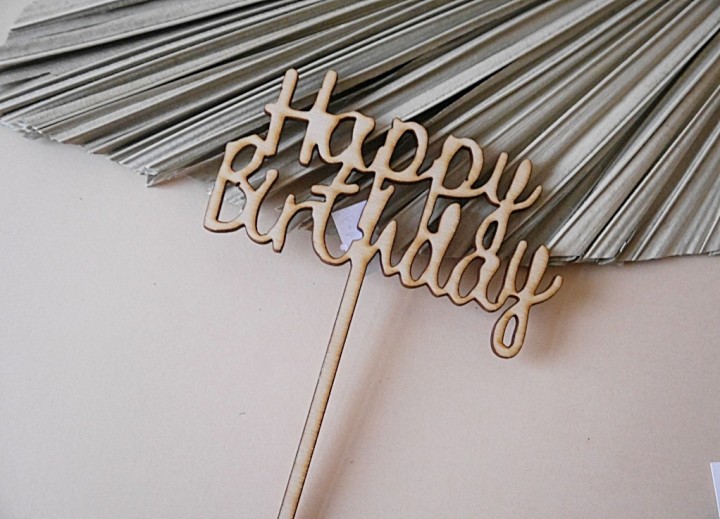 Topper na tort Happy Bithday drewniany urodziny 